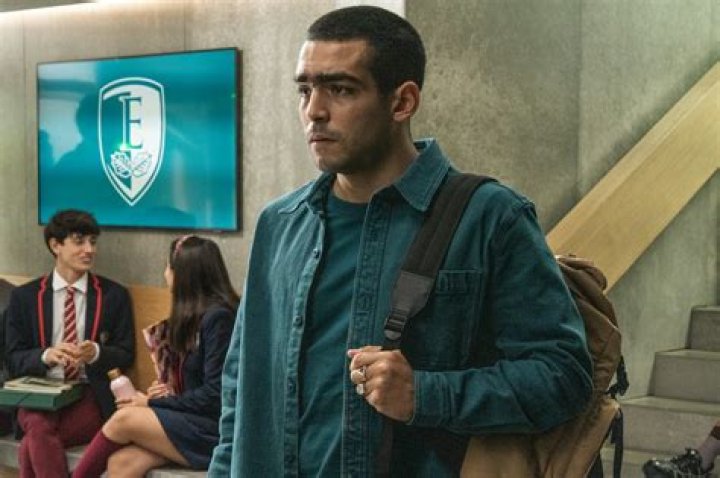 6 Storylines That Made Zero Sense