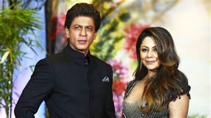 Abram Khan Parents "Shahrukh Khan and Gauri Khan" 1 Abram Khan Parents