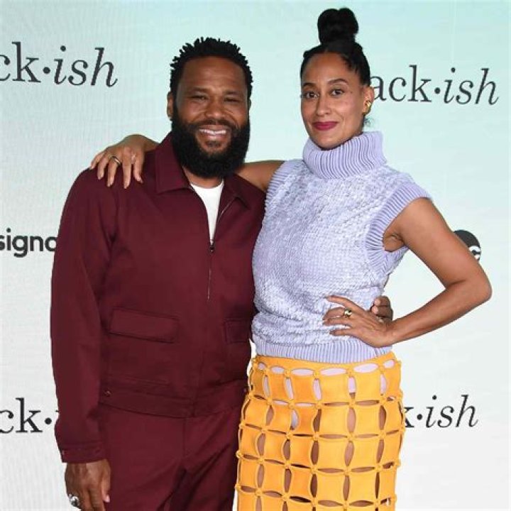 Anthony Anderson and Tracee Ellis Ross On Black-Ish