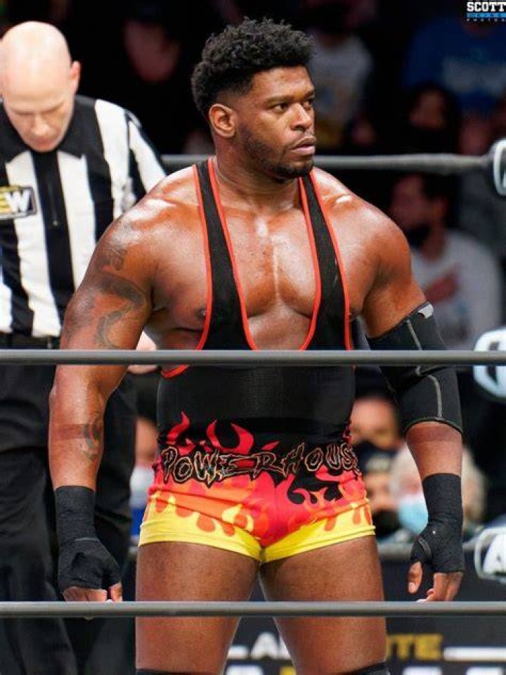 Bio, WWE, Husband & Net Worth[2023 Update]