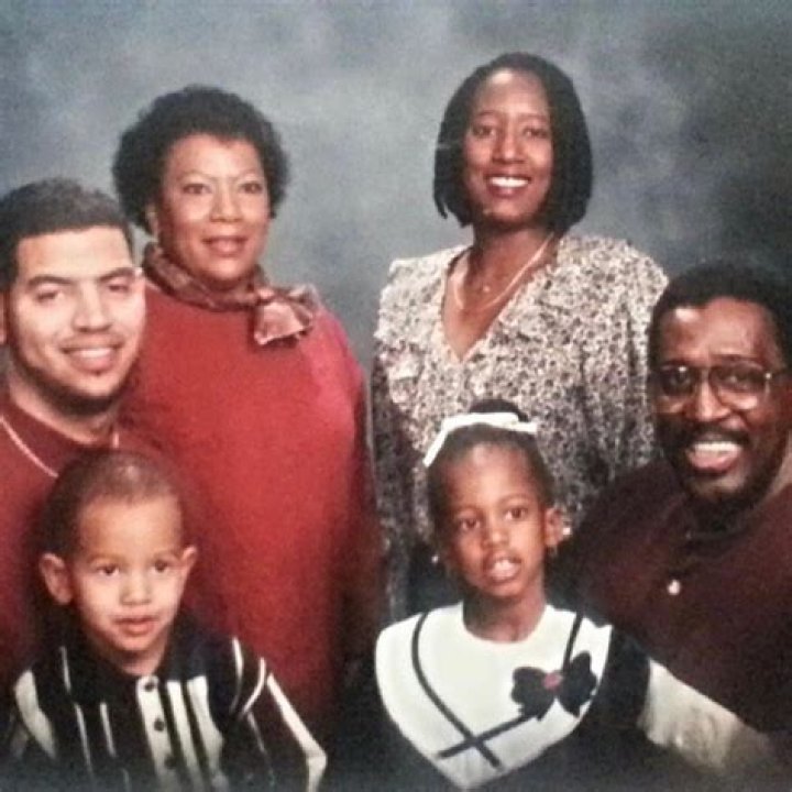Darren With His Parents, Grandmother And Sister