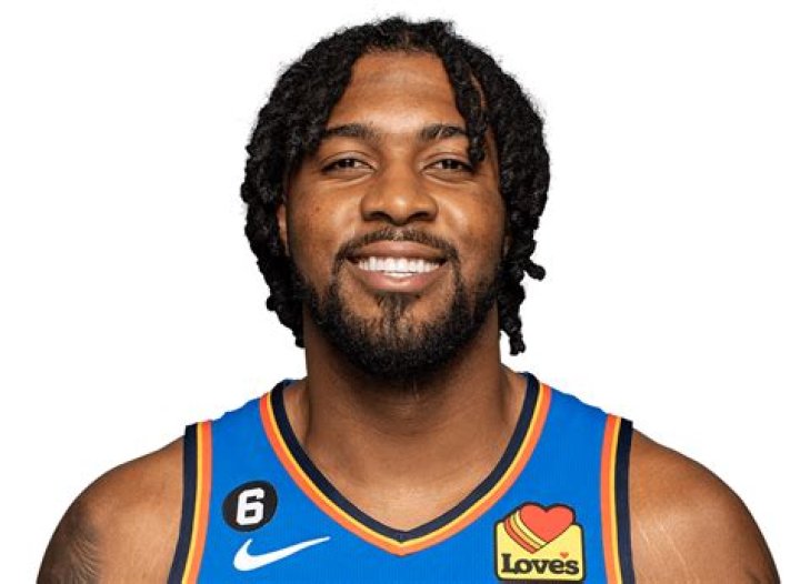 Derrick Favors