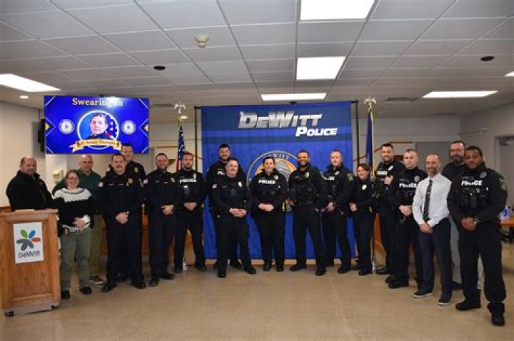 DeWitt police roll out ‘Lights On’ program to help drivers