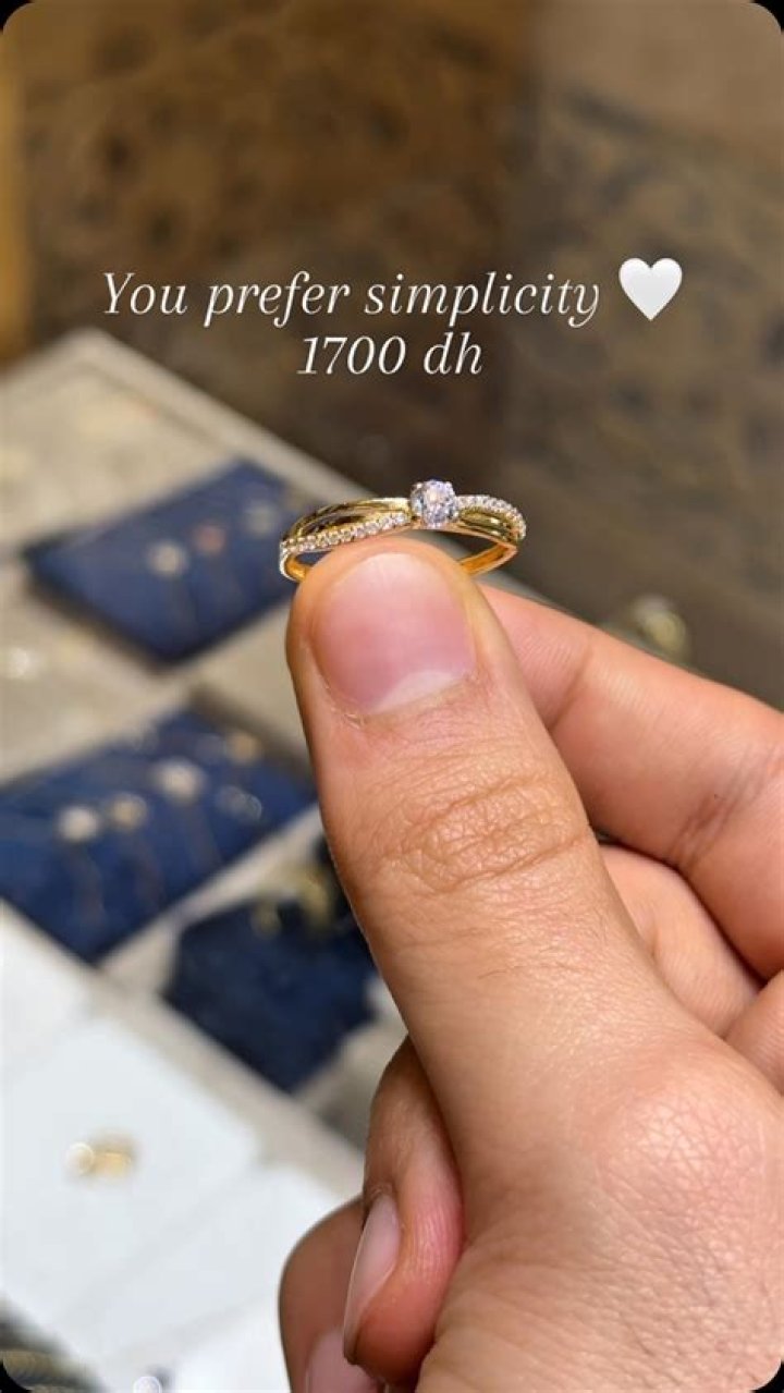 Engagement Ring (Source: Instagram)