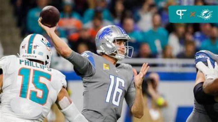 Jared Goff vs Miami Dolphins in 2016.