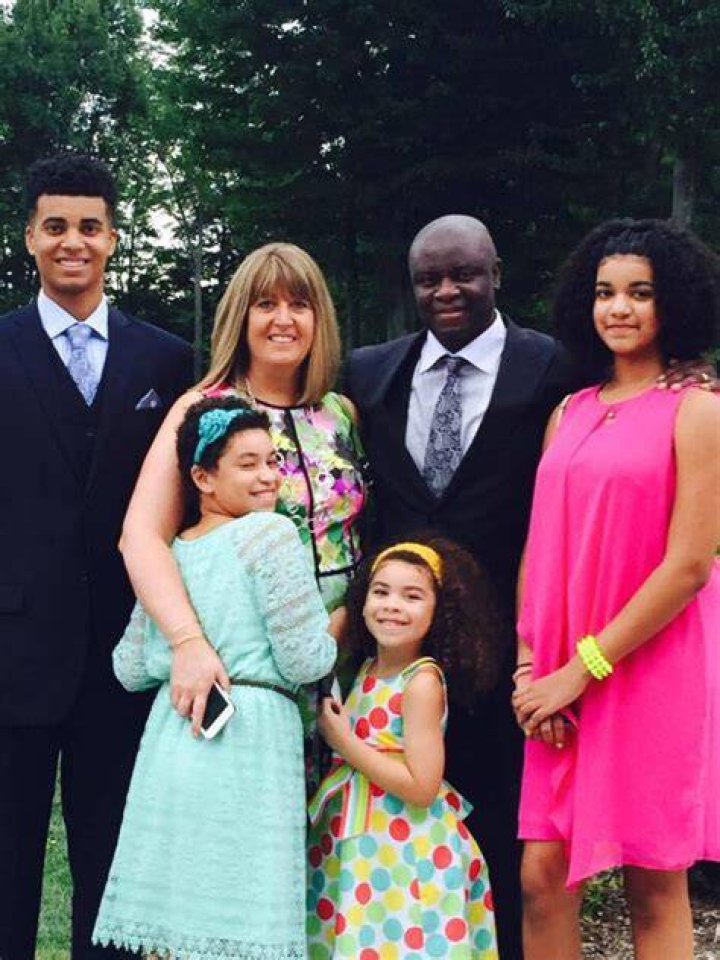 Jordan Nwora With His Family