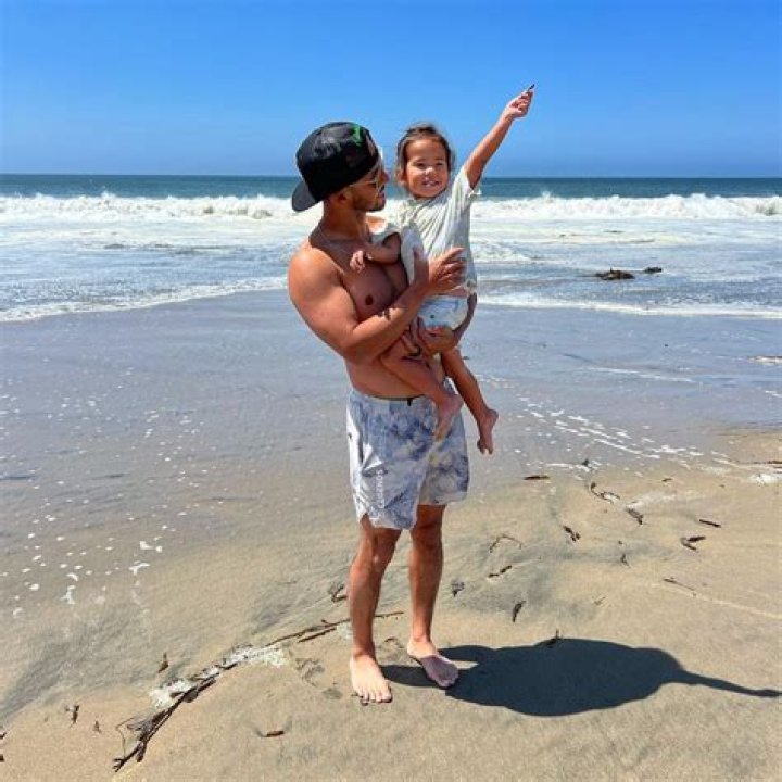 Kai With His Daughter Avery During Vacation In Santa Cruz, California