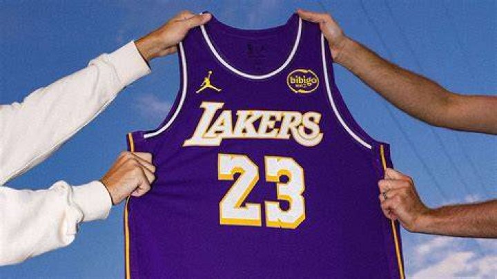 Lakers' Center Anthony Davis