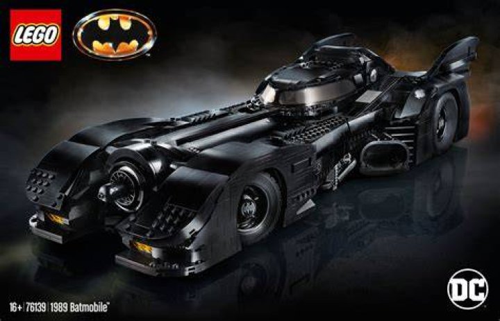 LEGO Reveals 1989 Batmobile Set