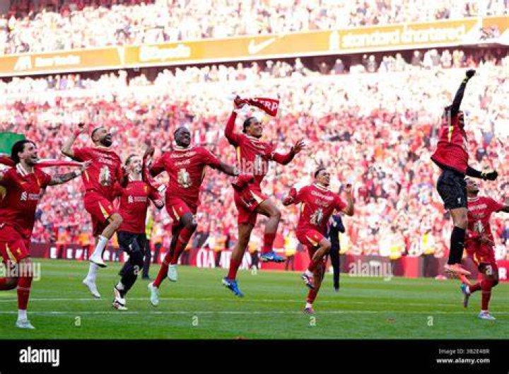 Liverpool celebrating thier victory in Premier League