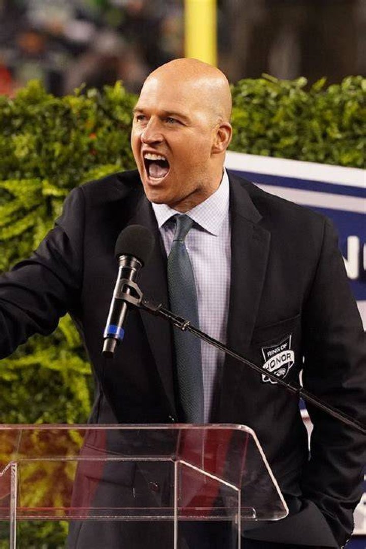 Matt Hasselbeck, A Former Professional Football Player And Sports Analyst