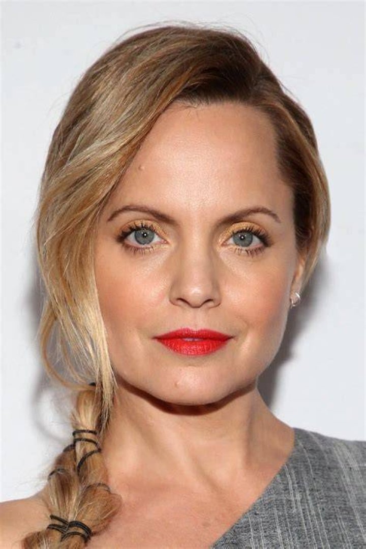 Mena Suvari's Net Worth