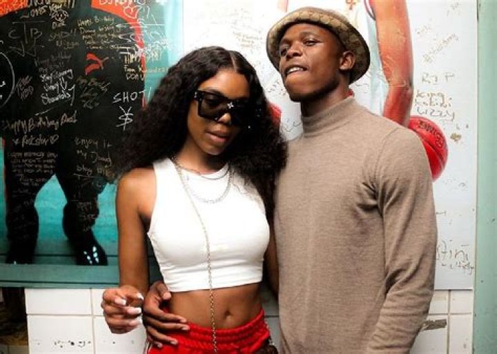 NEW COUPLE ALERT! R&B Singer Mario Debuts New Girlfriend and they look