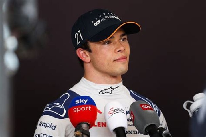 Nyck De Vries Speaks On Losing AlphaTauri Ride to Daniel Ricciardo '