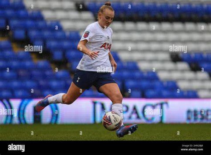 Ria Percival During A Press Confrence With Totenham Spurs