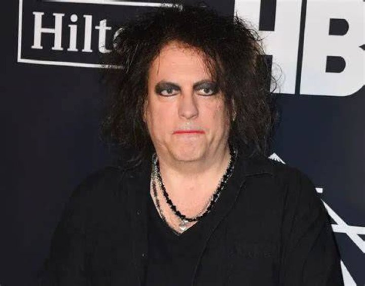 Robert Smith- Wiki, Age, Height, Net Worth, Wife, Ethnicity