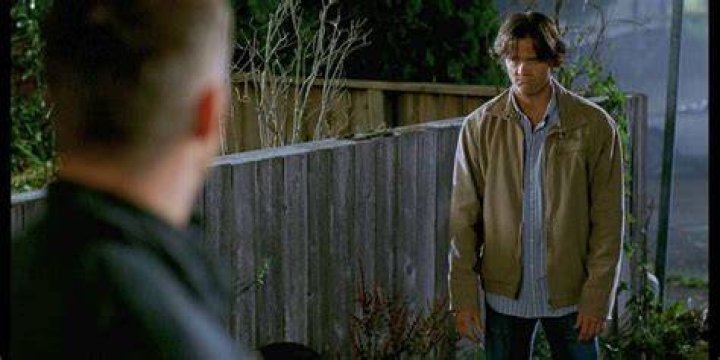 Sam losing his shoe in Supernatural