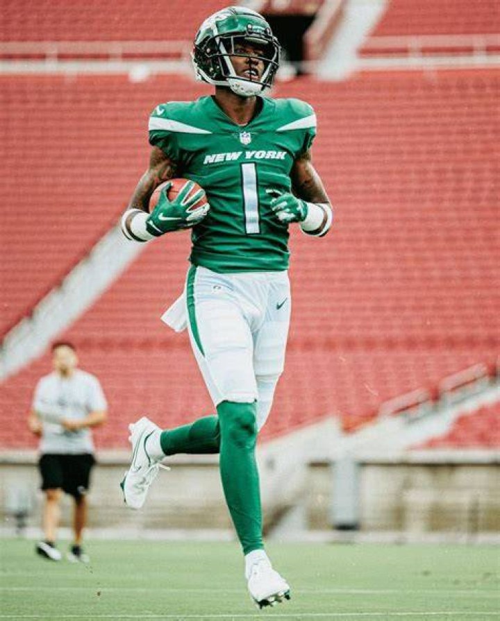 Sauce Gardner Wears The No.1 For New York Jets