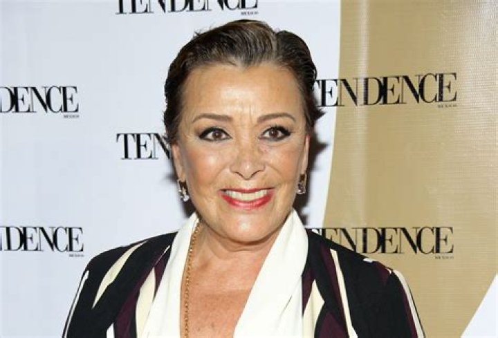 Sylvia Pasquel enamora a sus fans con fotograf&iacute;as in&eacute;ditas de su