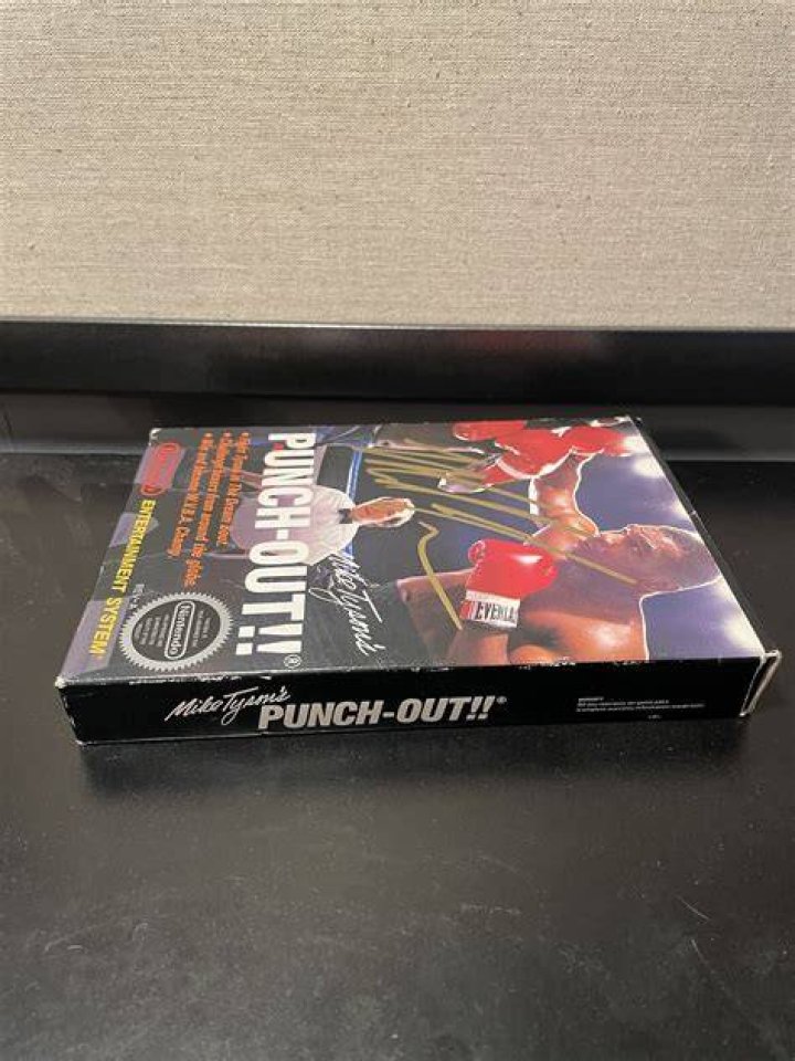 The box for Punch-Out when it released in 1987.