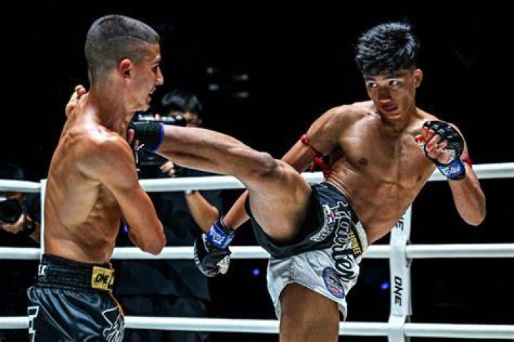 Tony Leung fights