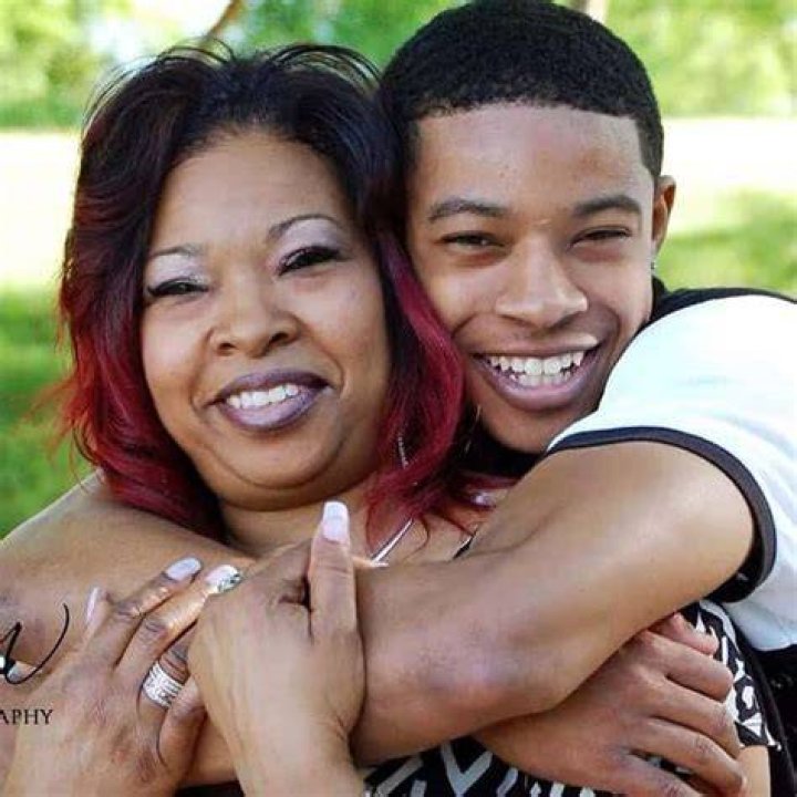 Tyler Ulis with his mum