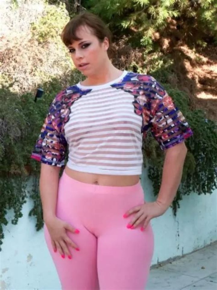 Whitney Simmons Age Height Weight Images Bio