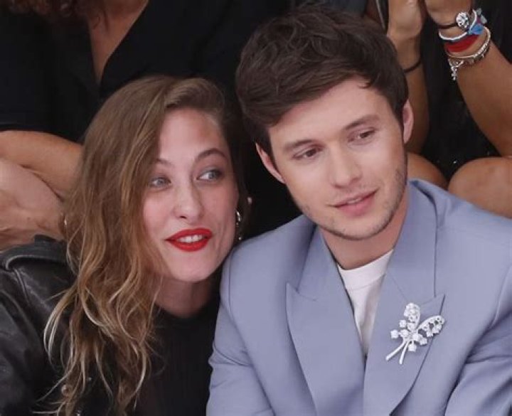 Who Is Nick Robinson Dating?